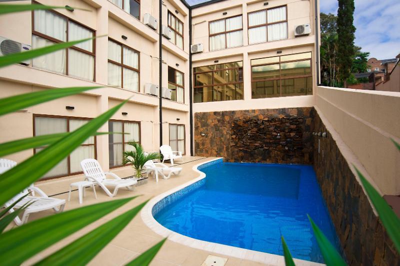 Arami Hotel & Lodge ปูแอร์โตอีกวาซู ภายนอก รูปภาพ