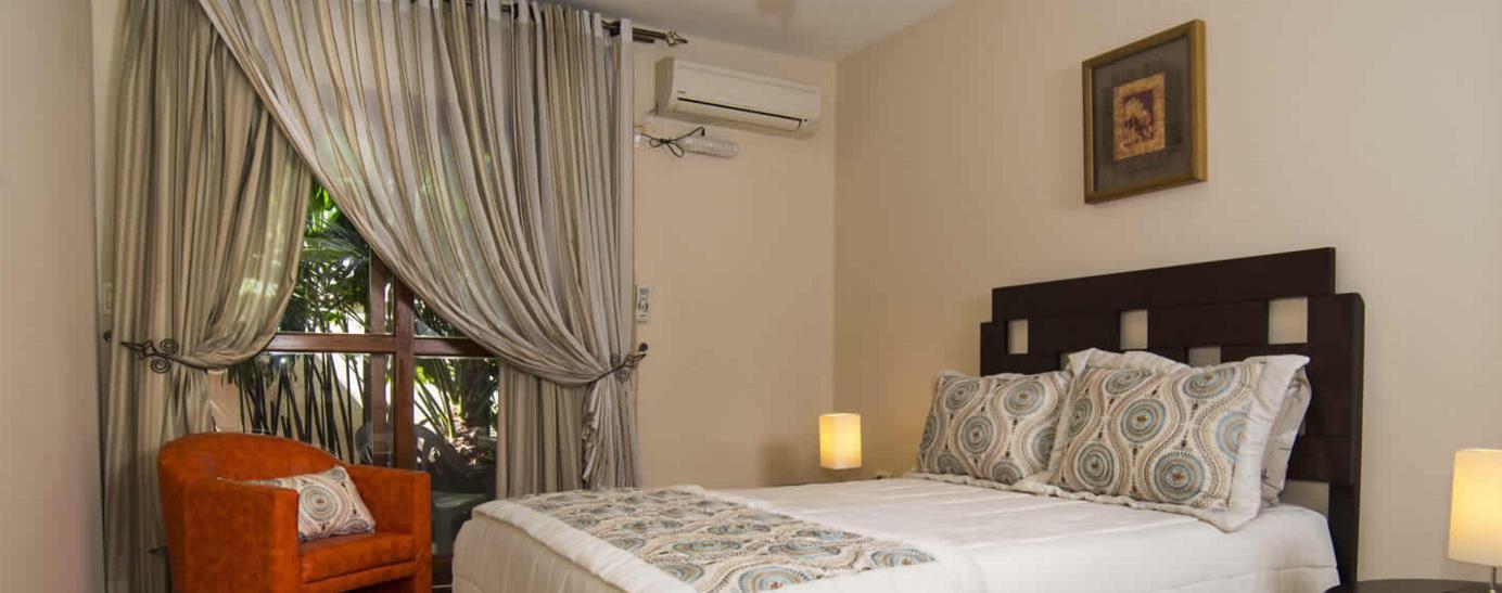 Arami Hotel & Lodge ปูแอร์โตอีกวาซู ภายนอก รูปภาพ