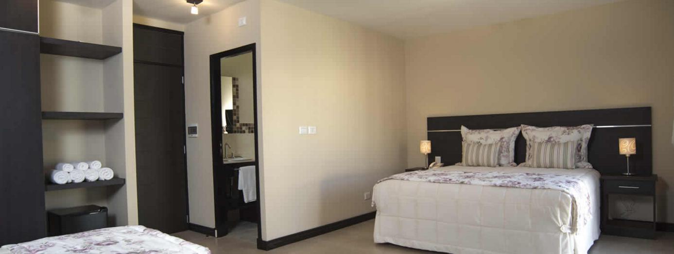 Arami Hotel & Lodge ปูแอร์โตอีกวาซู ภายนอก รูปภาพ