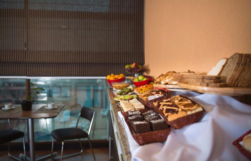 Arami Hotel & Lodge ปูแอร์โตอีกวาซู ภายนอก รูปภาพ