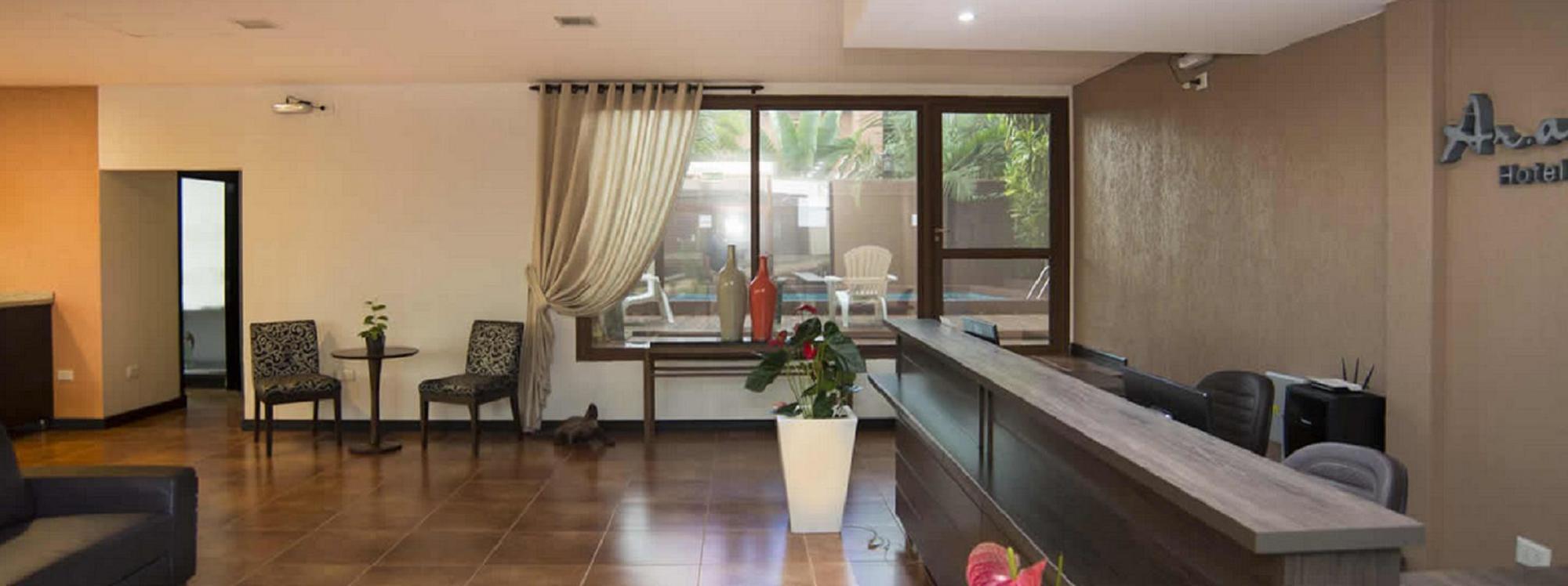 Arami Hotel & Lodge ปูแอร์โตอีกวาซู ภายนอก รูปภาพ